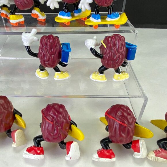 Vintage California Raisins Beach and Sports Figurines Mixed Lot of 16 - Picture 8 of 10